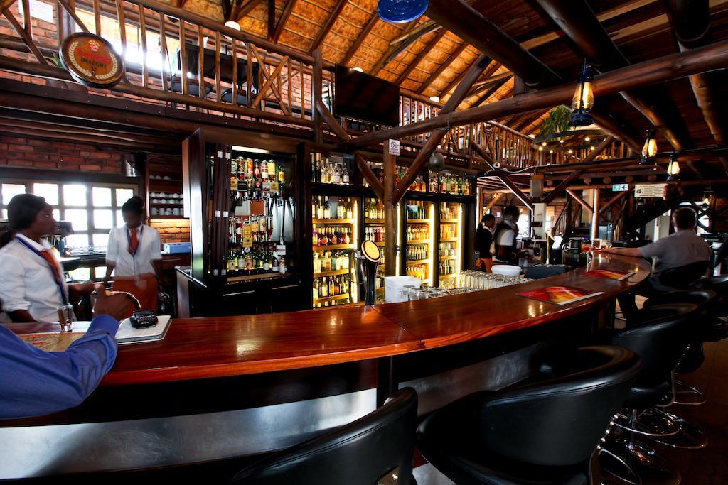 Roof Of Africa Hotel Windhoek Extérieur photo