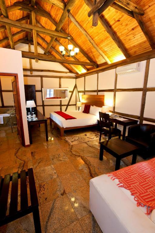 Roof Of Africa Hotel Windhoek Chambre photo