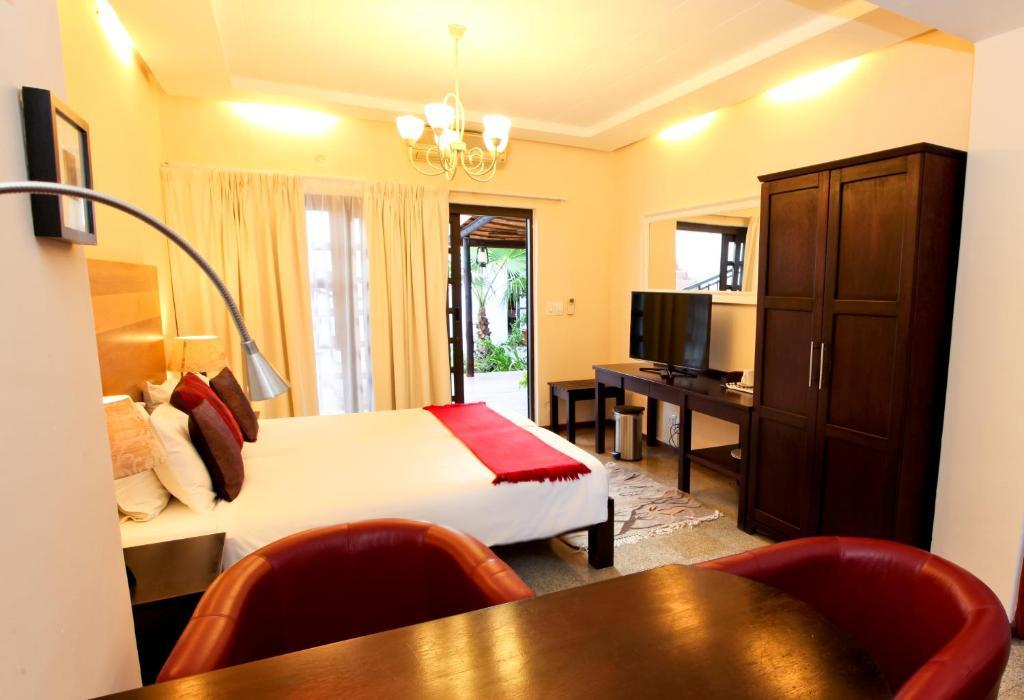 Roof Of Africa Hotel Windhoek Chambre photo
